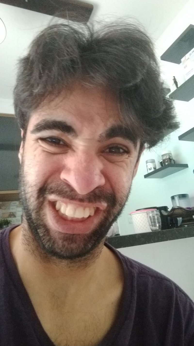 Hackathon as 15:00 da tarde, depois de muita cafeína e palestras bateu a loucura kkk