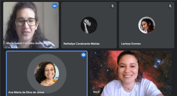 We started a lot of mentoring with Carolinna Amorim on Saturday morning. Here, we decided what our solution would be.